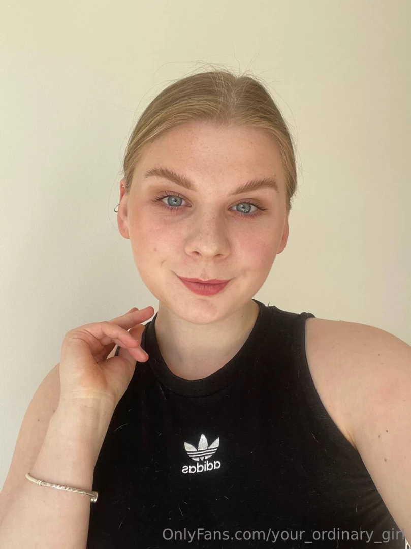 Wearing black today but with the brightest energy 