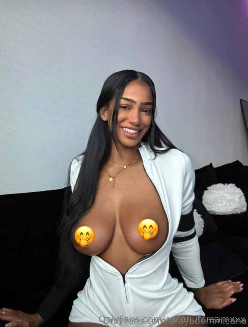 On live right now join freckled dominican beauty drayadominicana is a part 2 