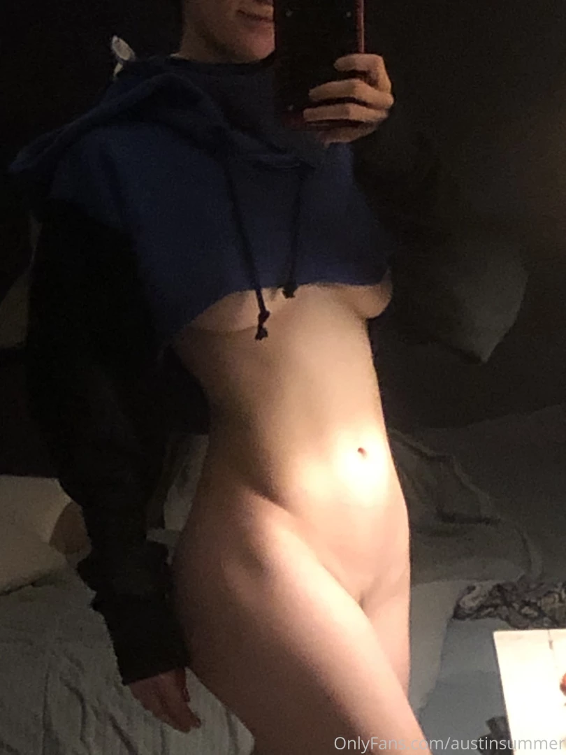 Tip on this pic if you wanna see a little bit more of me 