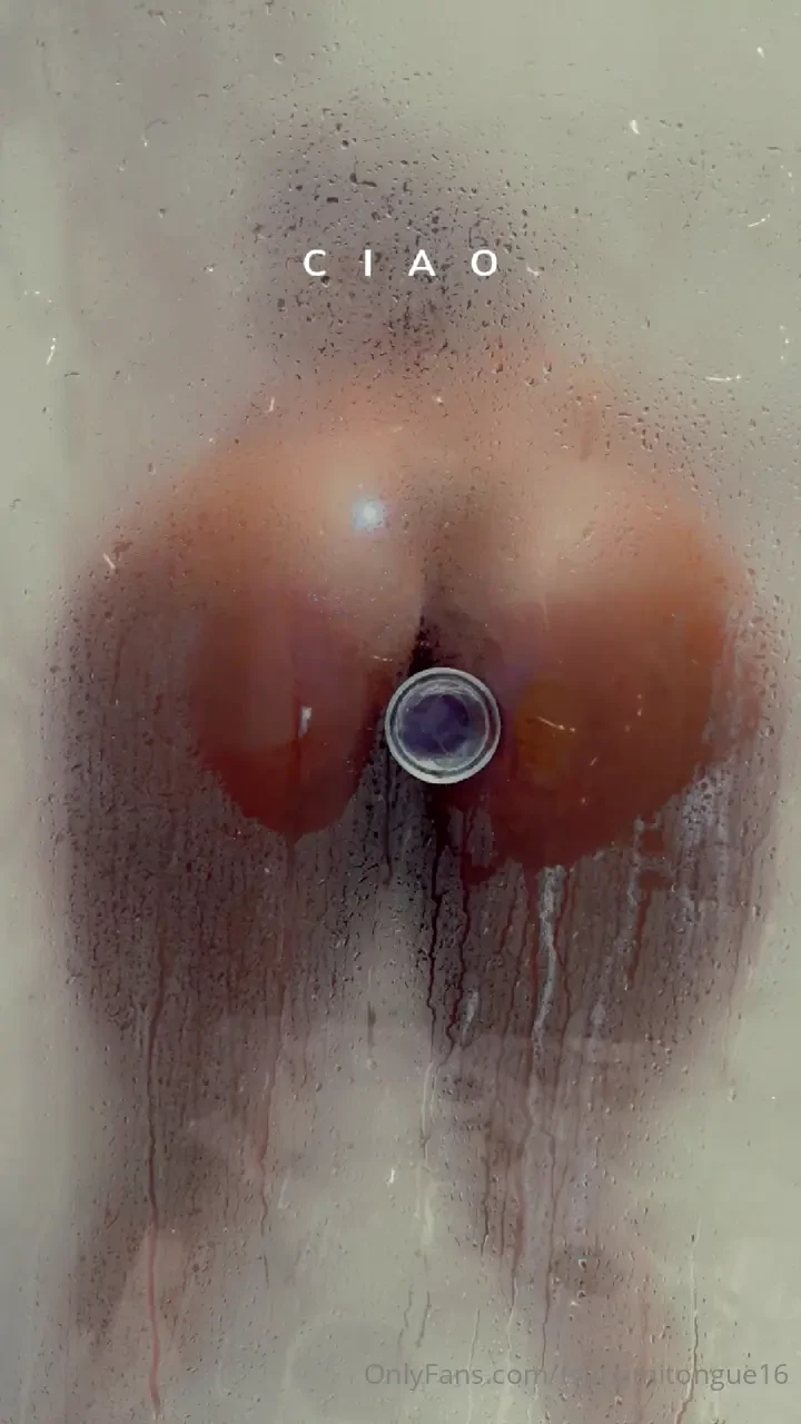 Love watching a bitch take a shower and play around go subscribe to 