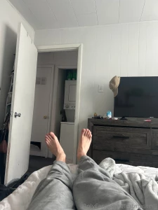 Feet are looking perfect as usual