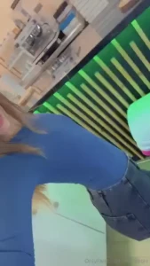 Hi it s me nice to meet you