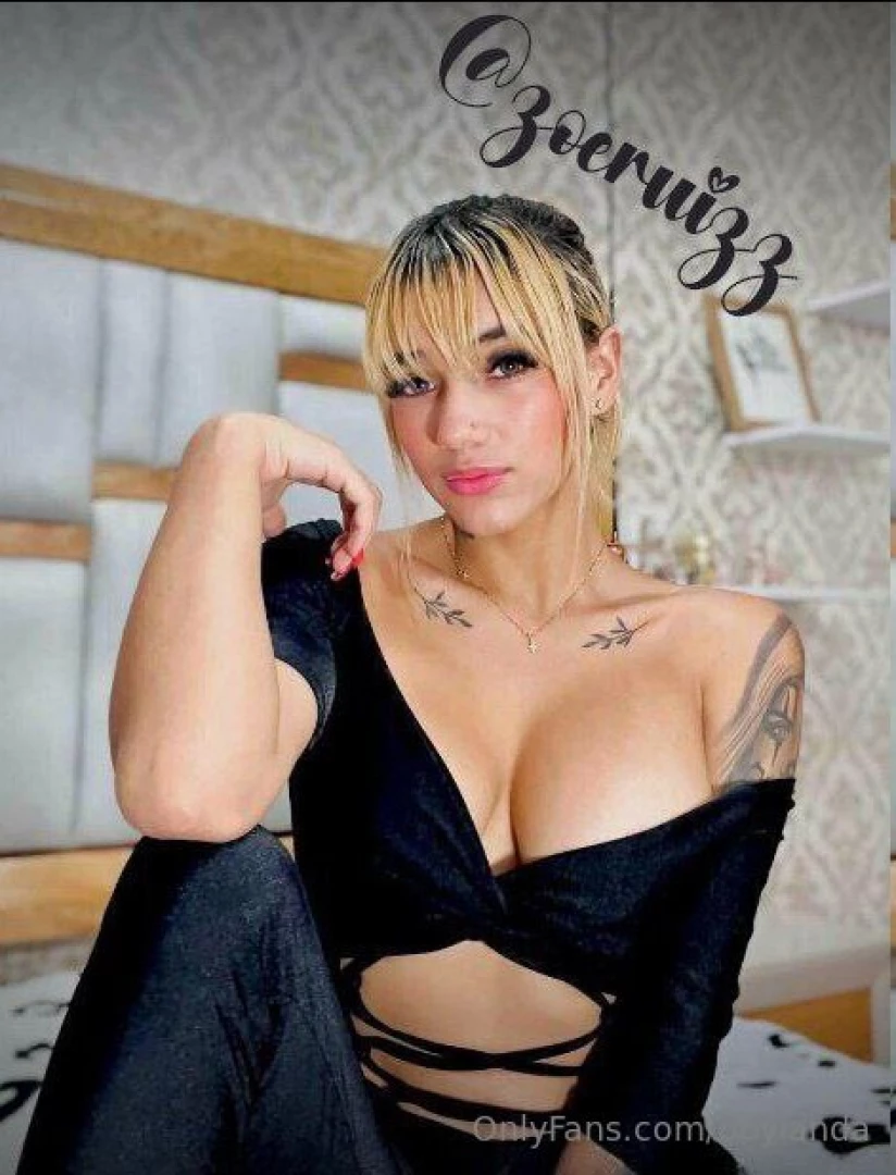 Zoeruizz take a good look at this sexy body wanna see a little more part 105 