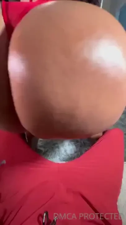 Just the right amount of oil for a good show what you think baby 