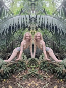 Left or right part 15