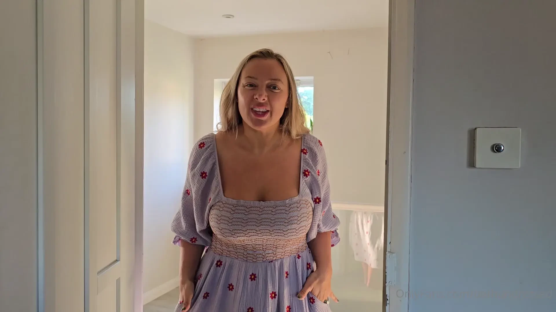 All i wanted was my housemates opinion on my dress well save it to the 