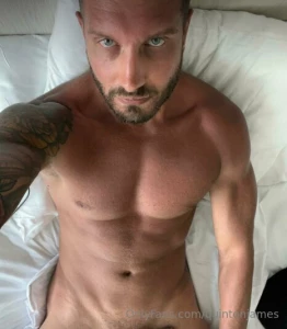 Dm me and ask about my new bg vid with kitanamontana you won t regret