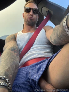 Peek a boo go check your dm