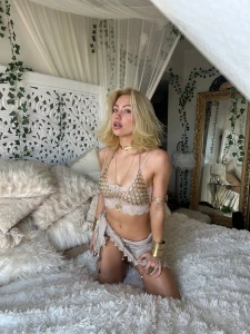 I can be your distraction part 2
