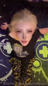 Omg guys don t hate me i m back again for good this time i swear and i part 1