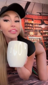 karleystokes - Barista live show starts at 8 pm est 