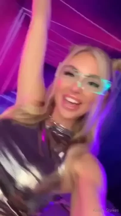 Live show is in 2 hours 