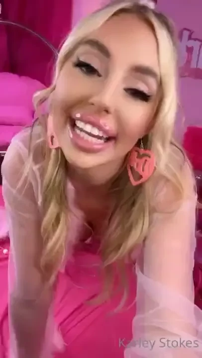 Room is ready are you ready for a live show tonight 