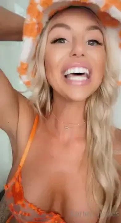 I really wanna see your dick 