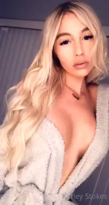 I wanna show you my boobs 