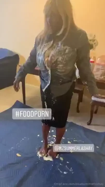 Good evening this is what i looked like before i got all nude and 