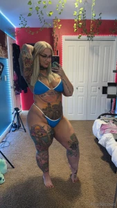 I aint gonna let you go with blue balls dm me to help you drain em