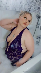 Lingerie in the bathtub why not it s fun