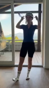 Get undressed with me its mia moon