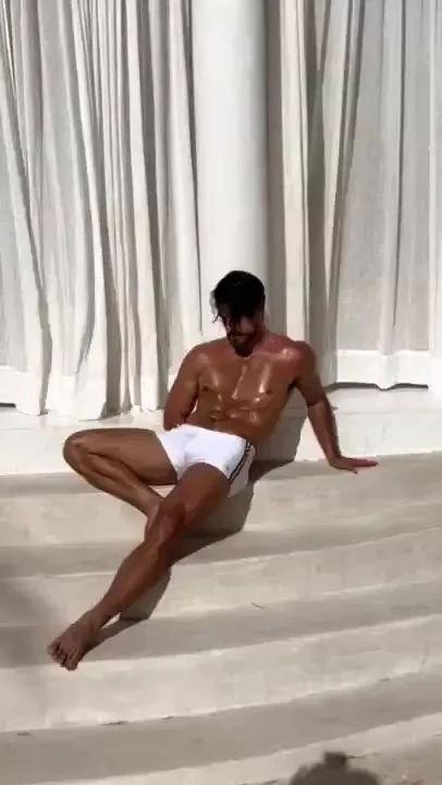 If u want to receive 4 exlusive and used men s swimwear of my last 