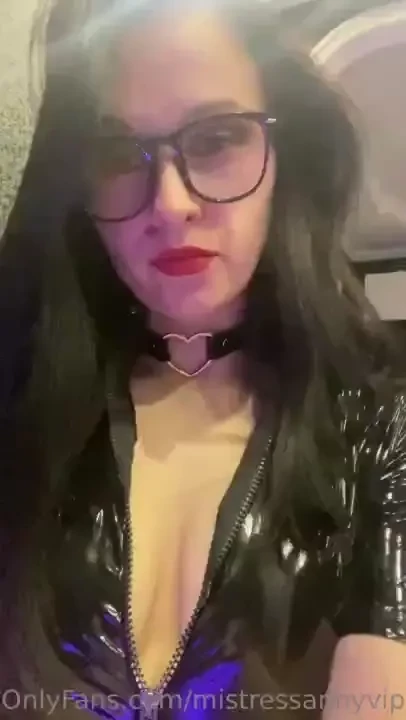 Mistress is waiting for you 