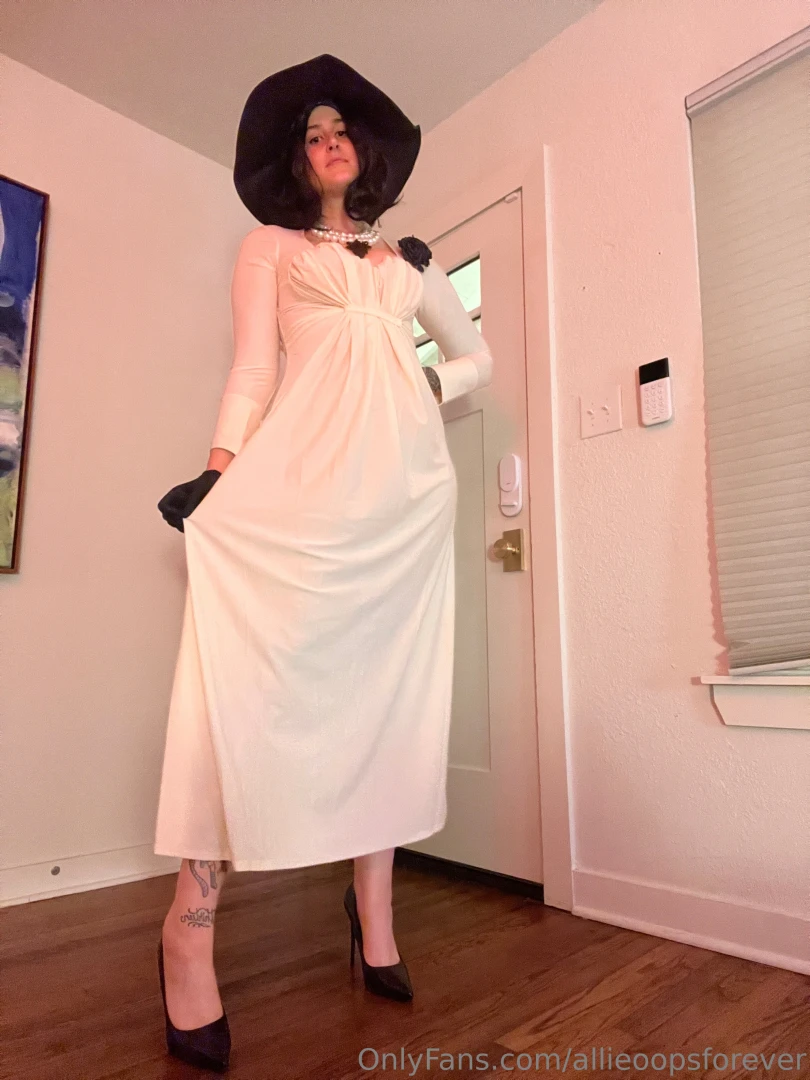 The lady requires your attention and obedience 