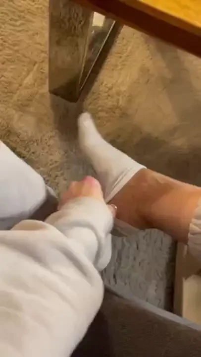 I will soon be available for socks again current waiting time until i 