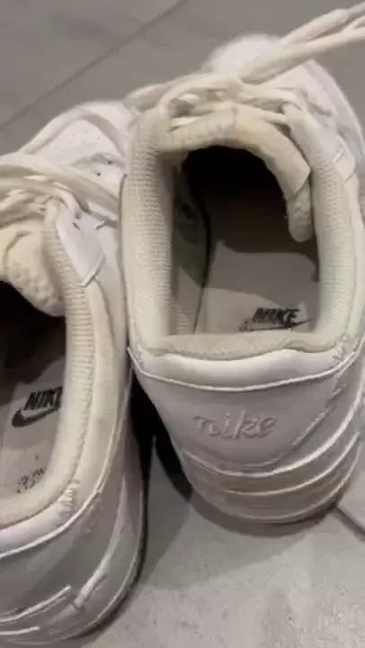 My dailys are still for sale the people with bids haven t contacted me 