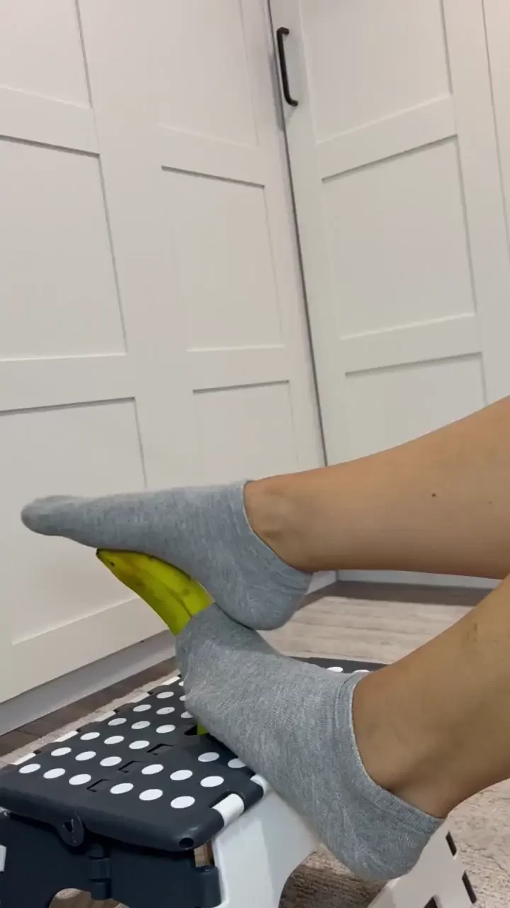 Little footjob today 