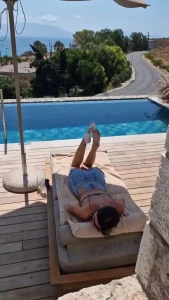 Hey guys holiday porns are available now its 1 worship 1 footjob and 1