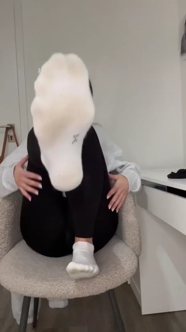 Sock removal to sweeten your day 