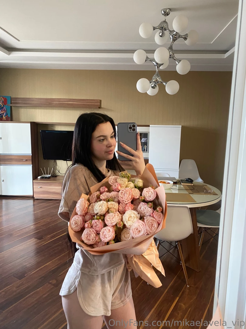 It s nice to make myself feel good i love flowers 