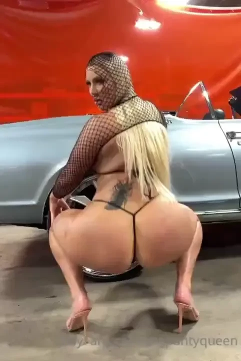 Hurry this juicy ass is waiting to rate your cock jenna_starr part 3 