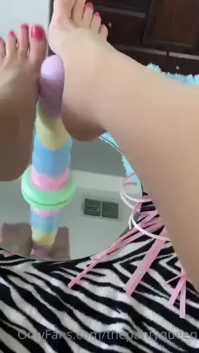 3 tip this post and i will send you the full 10-min show part 1 