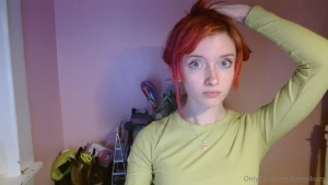 Dying my hair back to brownnnnnnnnnnnnn idk im a little sick of having