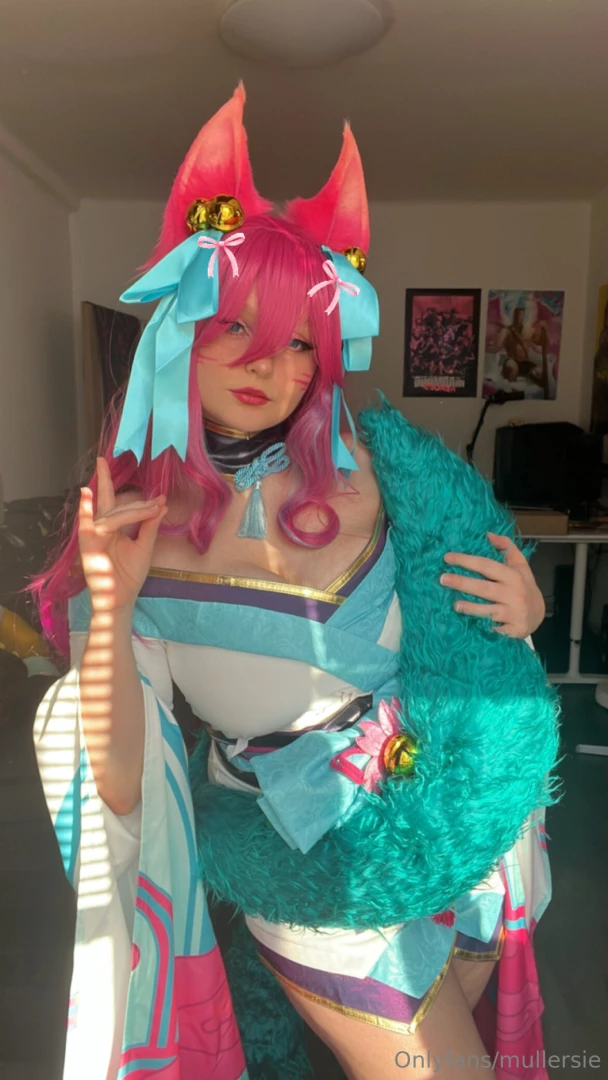 Pokud m te n jak ot zky k cosplayi nebo m mu ivotu tak se zeptejte bu 