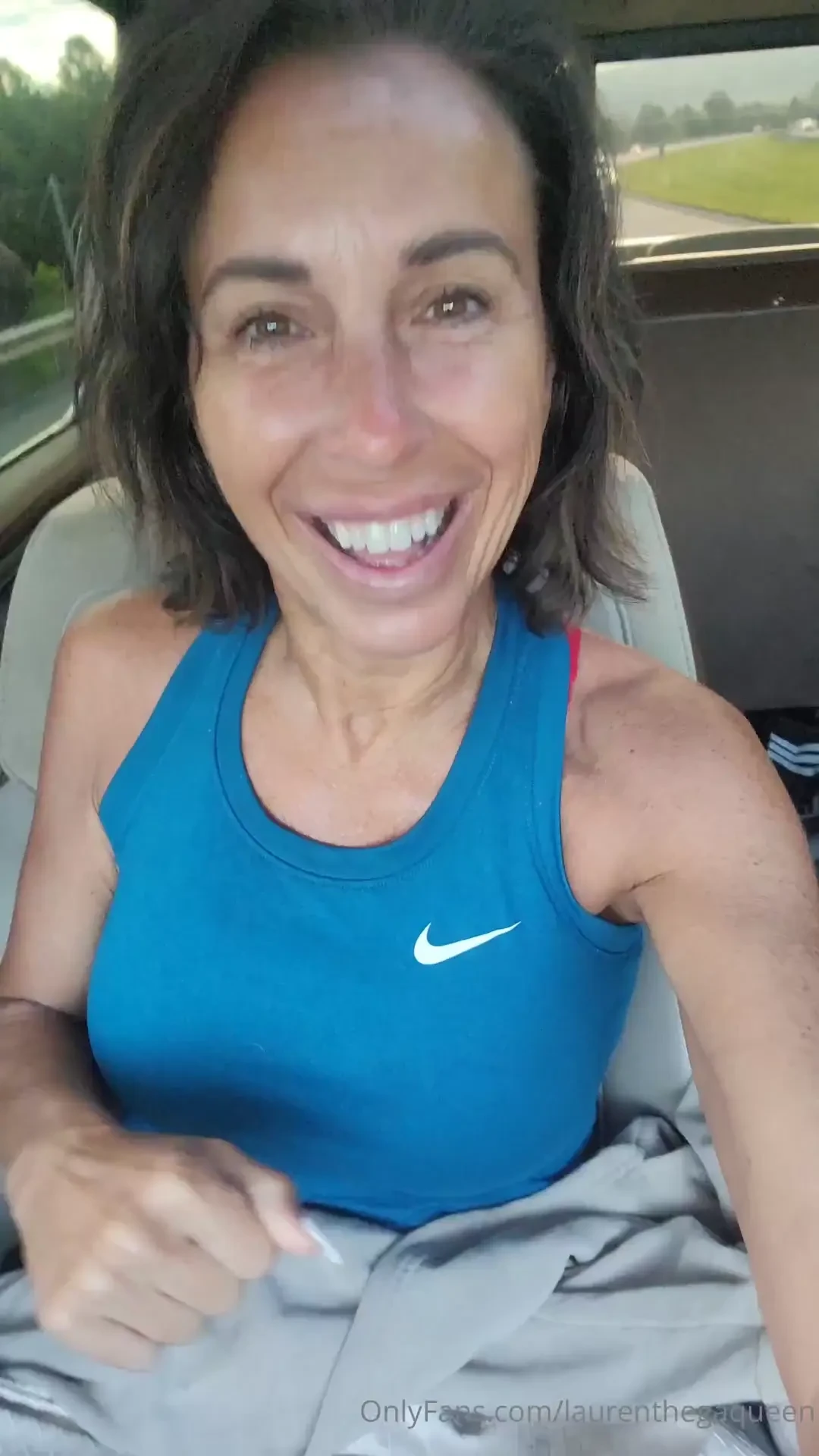 Hump daaaaay headed to the gym early be online later love ya 