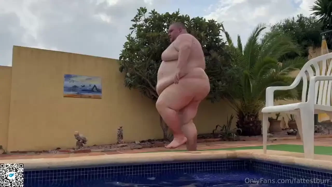 Just waddlin around a bit edit just for clarification this video has 