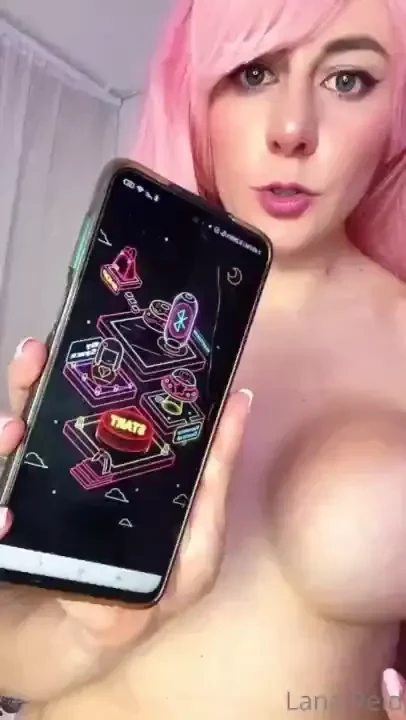 Trying out my new vibrator mushroom it made me squirt 