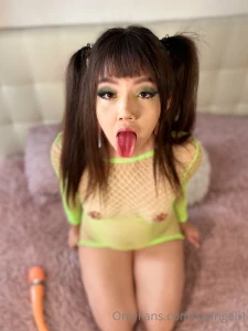 I was 18 in these pics i think i look cute do you part 3