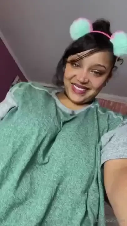 Live now babe come join 