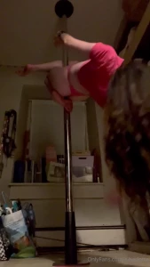 I got on my pole for the first time in so long n it was easy i felt so part 2