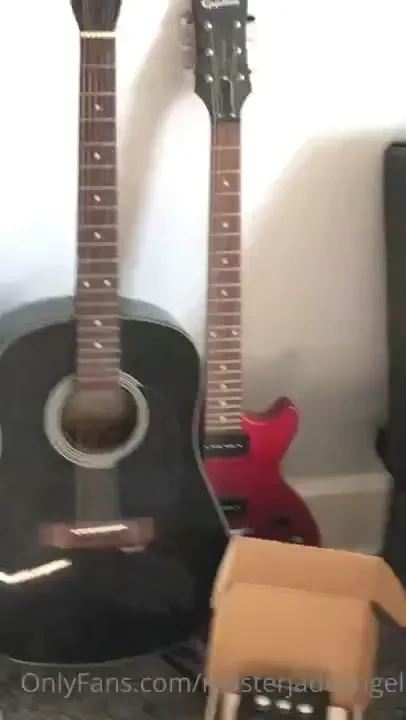 The shoes that inhibit fear for those who dare to kneel 