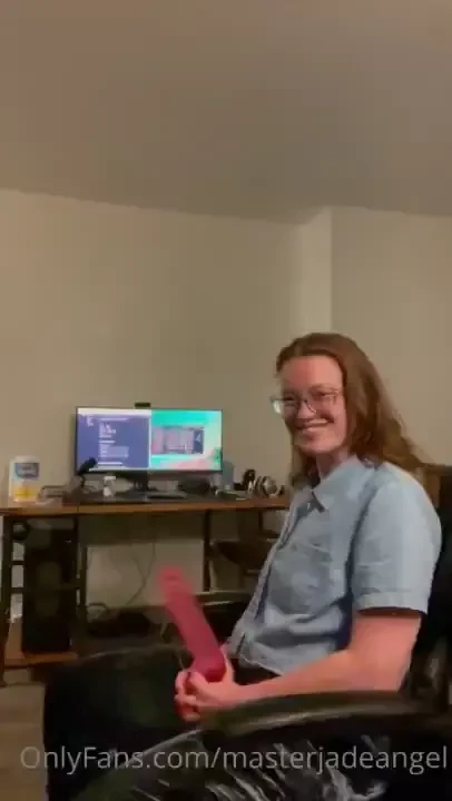 My friends dildo lol part 1 