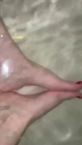 Glitter bath