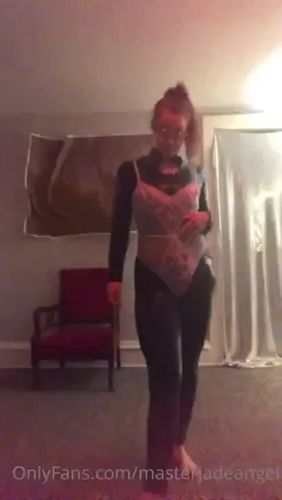 Touch yourself while watching amp tip me 