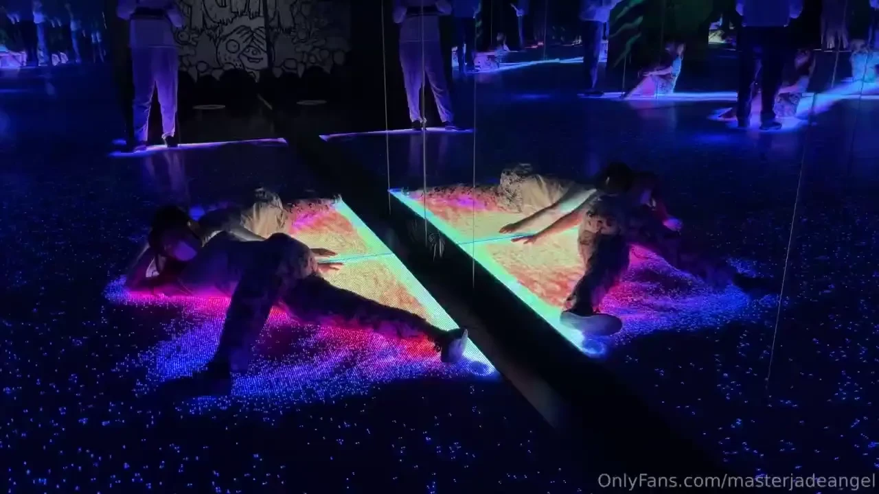 Being a hoe at the wndr museum lol part 1 