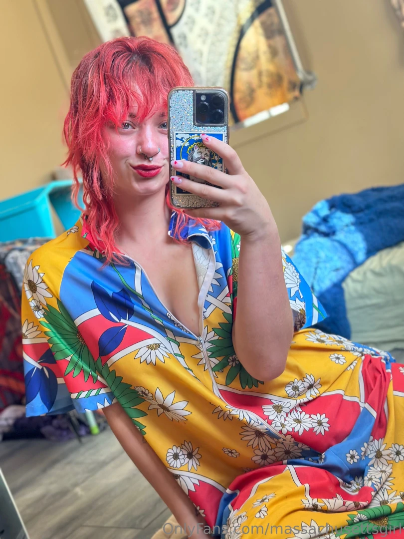 Can you resist being naughty with me with this look 