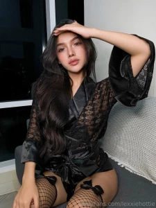 Feeling dizzy i think i need a kiss right here