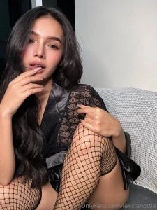 Do stockings turn you on babe